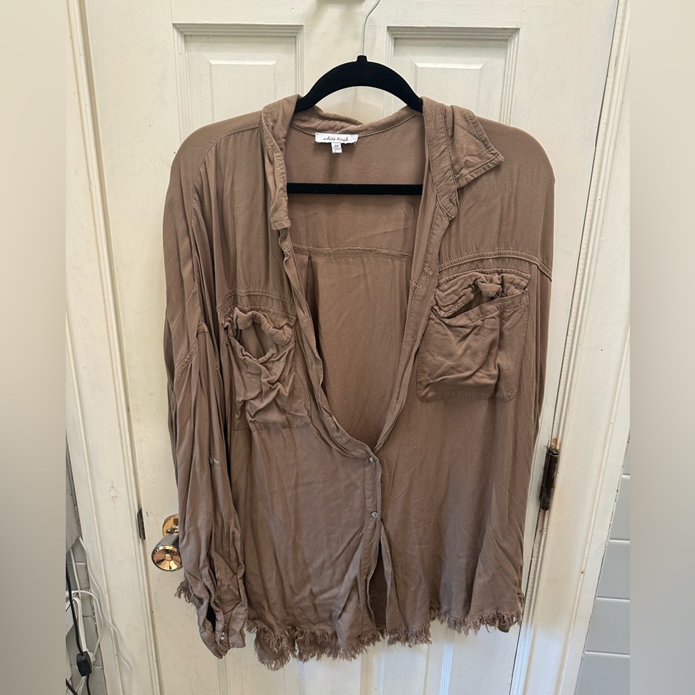 Olive top frayed hem